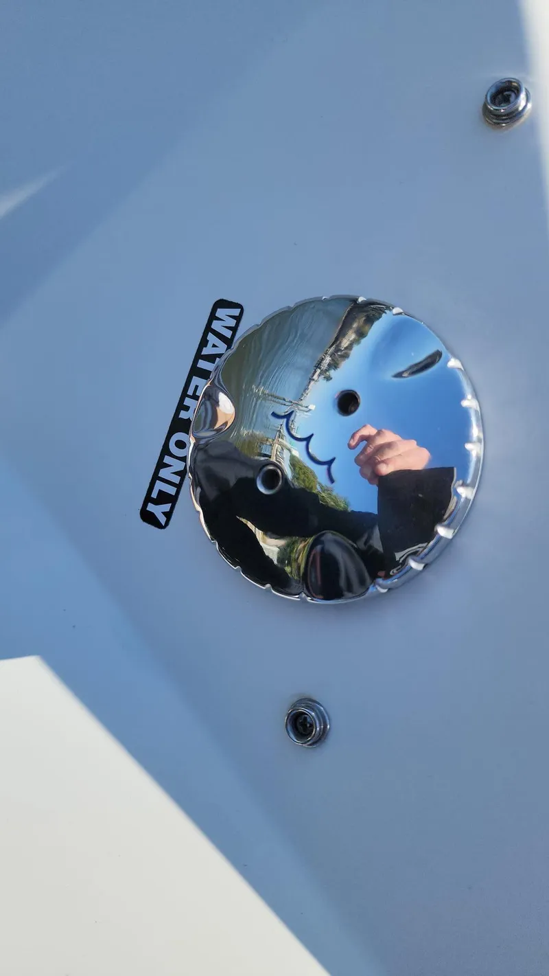 Slide: The Image of NauticStar 243DC Sport Deck 2017 - 53