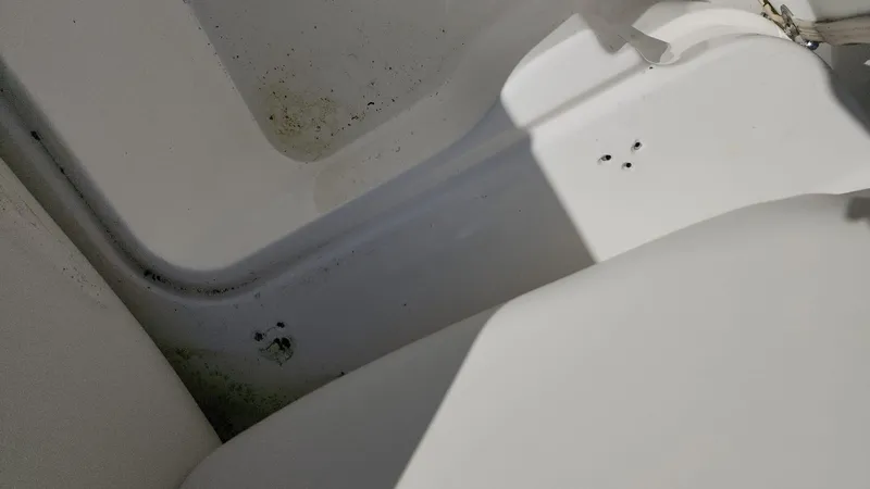 Slide: The Image of NauticStar 243DC Sport Deck 2017 - 59