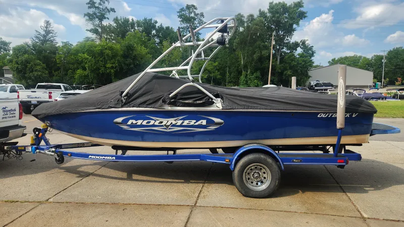 Slide: The Image of Moomba OUTBACK V 2010 - 0