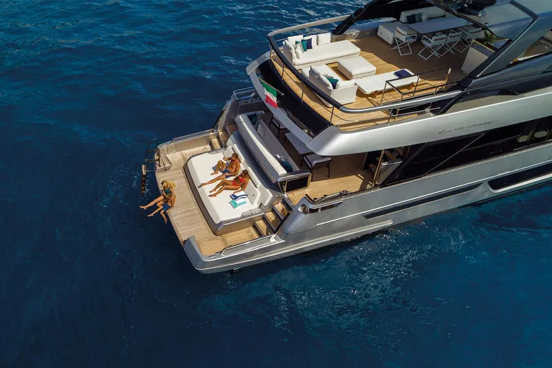 Slide: The Image of Riva 102' Corsaro Super 2028 - 3