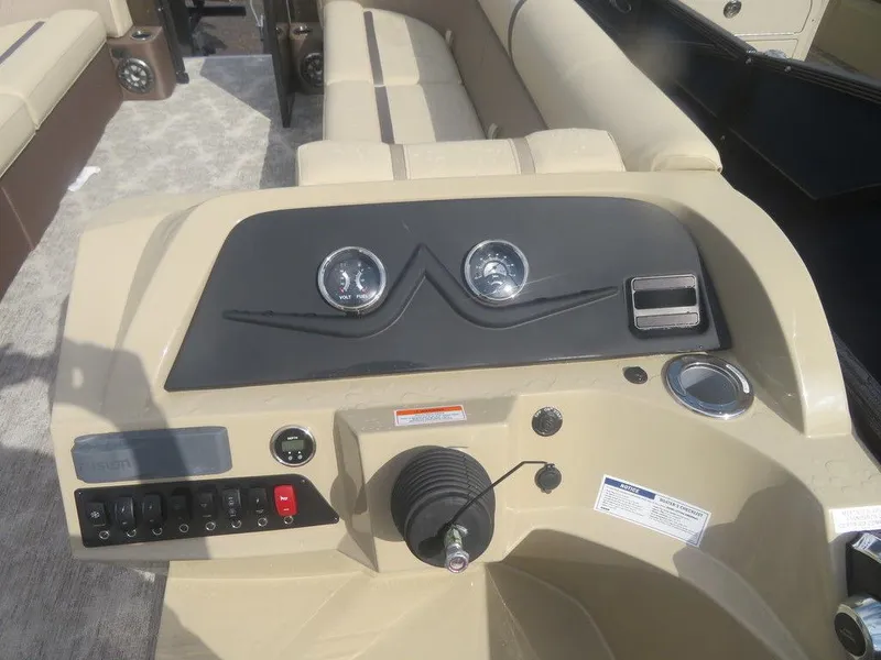 Slide: The Image of Control panel of 2023 Crest Classic LX 240 SLC CPT pontoon boat. - 6