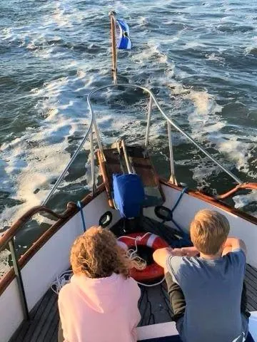 Slide: The Image of Grand Banks 32 Sedan 1970 - 1