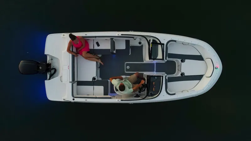 Slide: The Image of Bayliner VR4 OB 2023 - 76