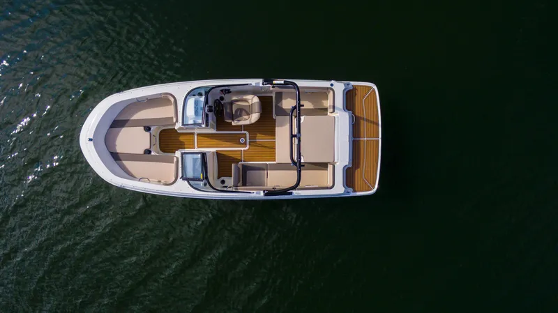 Slide: The Image of Bayliner VR4 OB 2023 - 83