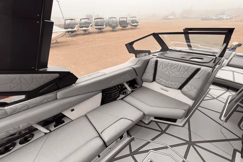 Slide: The Image of Nautique 25PARAGON 2026 - 18