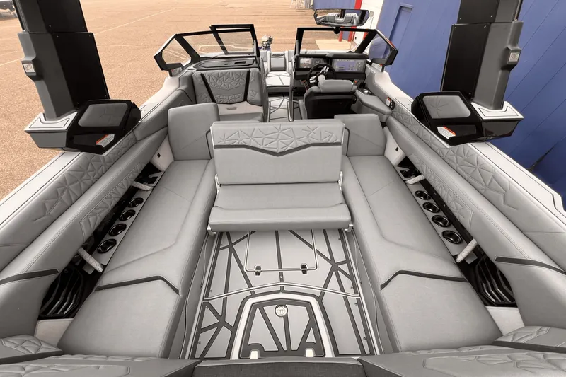 Slide: The Image of Nautique G25 Paragon 2026 - 10