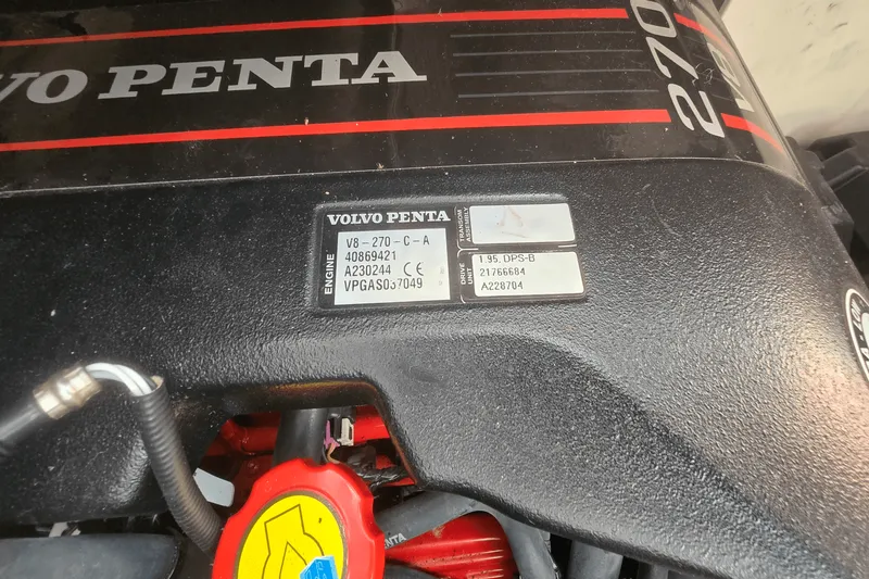 Slide: The Image of Cruisers 310 EXPRESS 2014 - 13