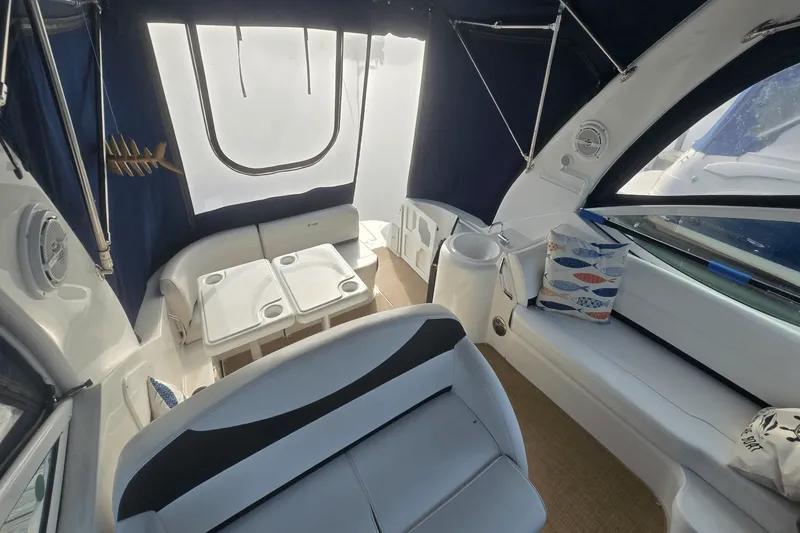 Slide: The Image of Cruisers 310 EXPRESS 2014 - 6