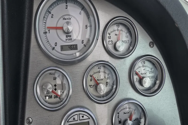 Slide: The Image of Cruisers 310 EXPRESS 2014 - 41