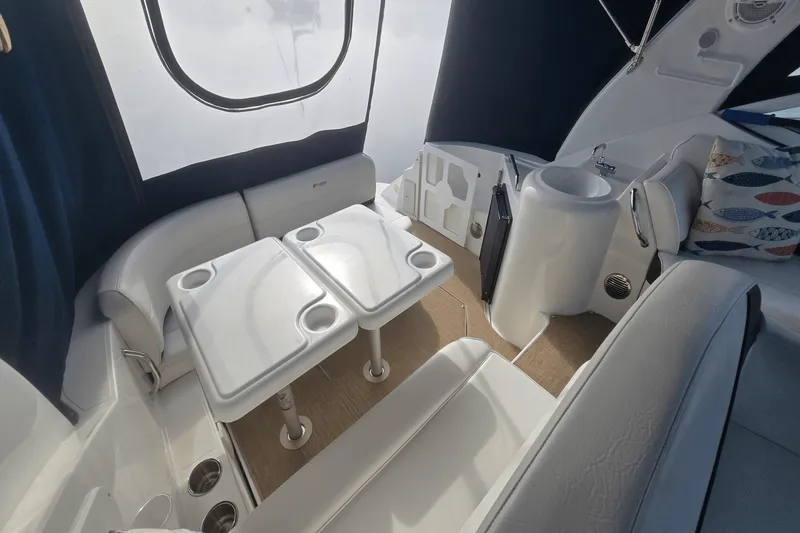 Slide: The Image of Cruisers 310 EXPRESS 2014 - 7