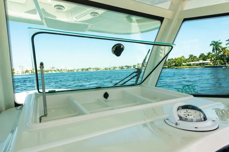 Slide: The Image of Sailfish 312 CC 2024 - 131