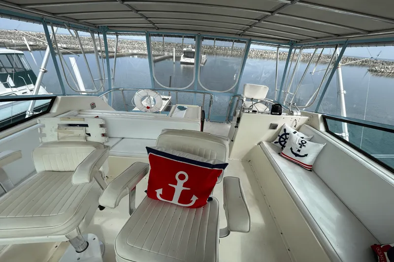 Slide: The Image of Hatteras 60 CONTERTIBLE 1984 - 68