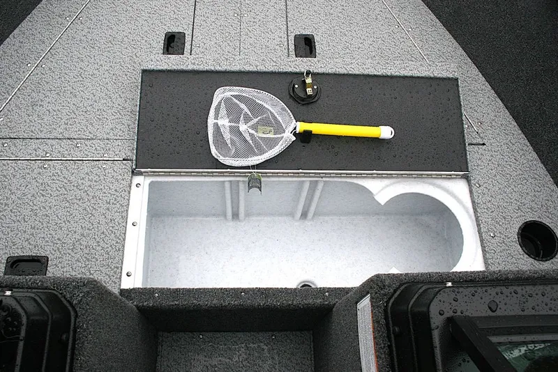 Slide: The Image of Lund 1650 Rebel XL Sport 2026 - 10