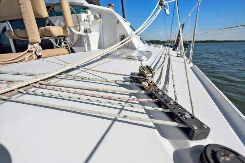 Slide: The Image of Sailing yacht deck of 1999 Technologie Marine Entincelle 60 with rigging details. - 47