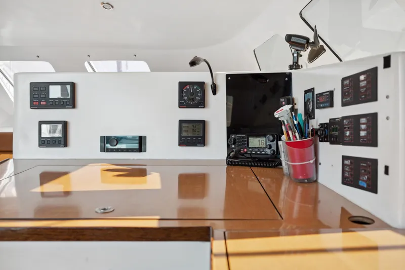 Slide: The Image of Technologie Marine Entincelle 60 1999 - 81