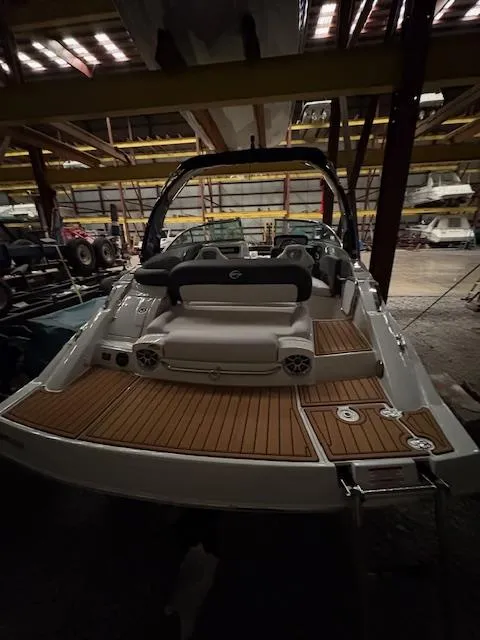 Slide: The Image of Crownline Boats 260 SS 2023 - 2