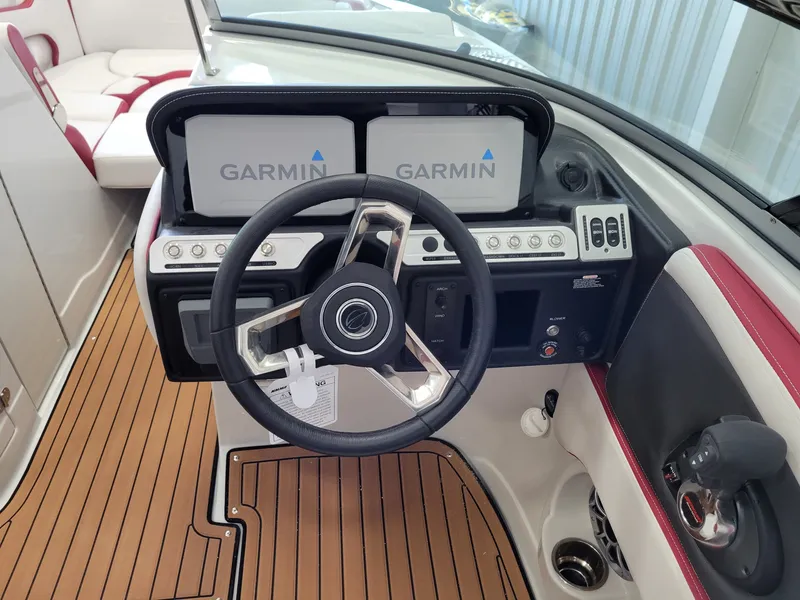 Slide: The Image of Crownline Boats E 255 2023 - 26