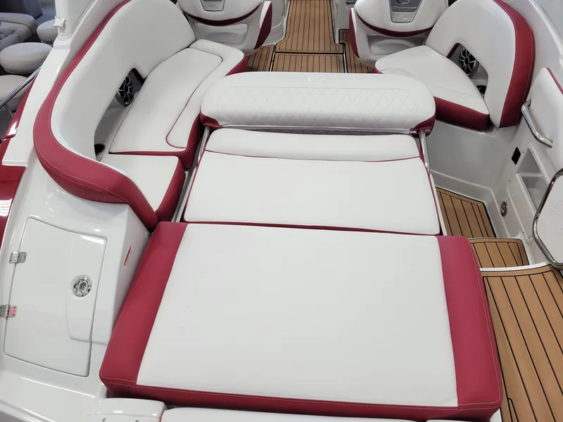 Slide: The Image of Crownline Boats E 255 2023 - 45