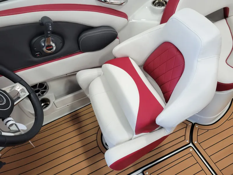 Slide: The Image of Crownline Boats E 255 2023 - 28