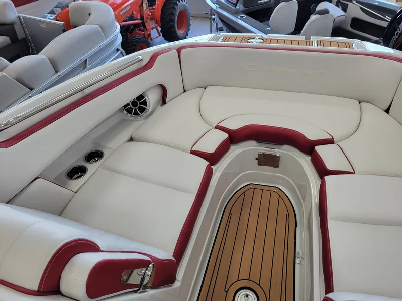 Slide: The Image of Crownline Boats E 255 2023 - 10