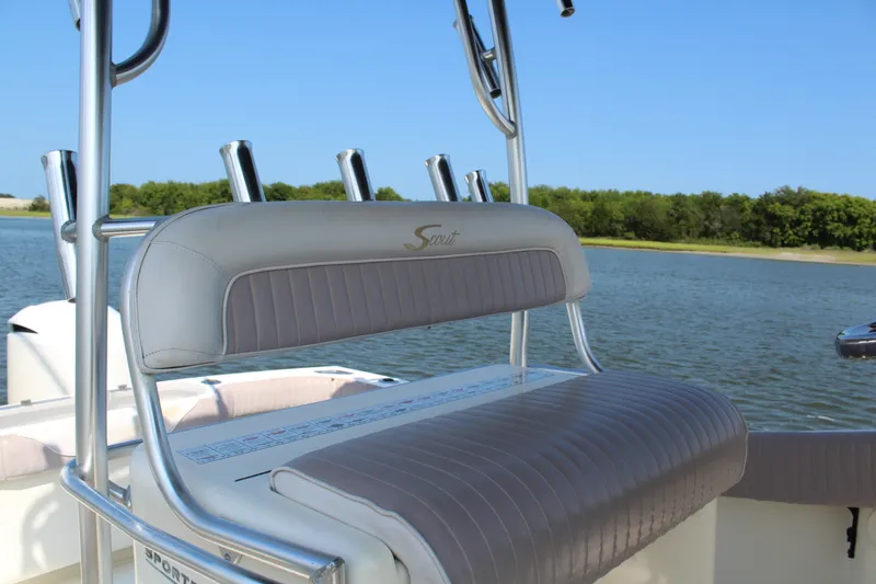 Slide: The Image of Scout 280 SPORTFISH 2002 - 18