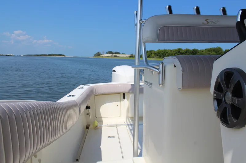Slide: The Image of Scout 280 SPORTFISH 2002 - 17
