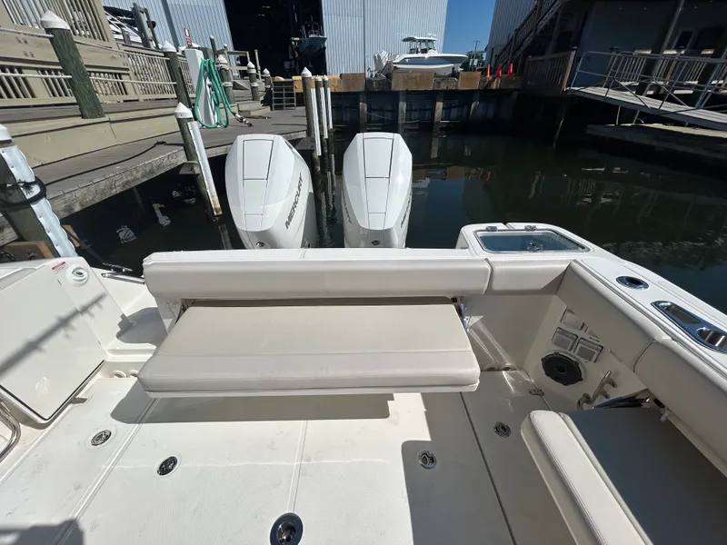 Slide: The Image of Boston Whaler 325 Conquest 2026 - 13