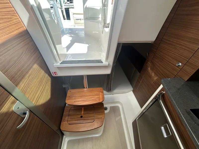 Slide: The Image of Boston Whaler 325 Conquest 2026 - 32