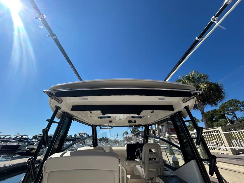 Slide: The Image of Boston Whaler 325 Conquest 2026 - 37