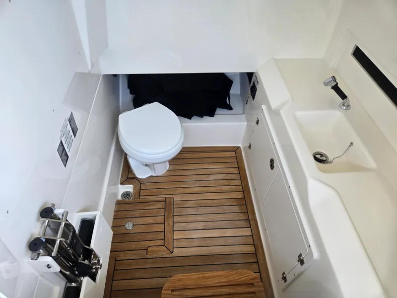 Slide: The Image of Boston Whaler 330 Outrage 2027 - 17
