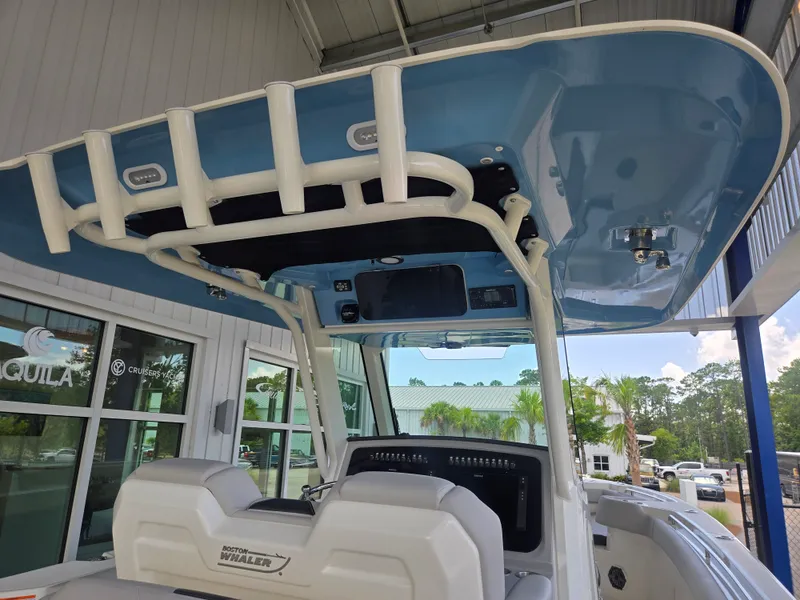 Slide: The Image of Boston Whaler 330 Outrage 2027 - 11