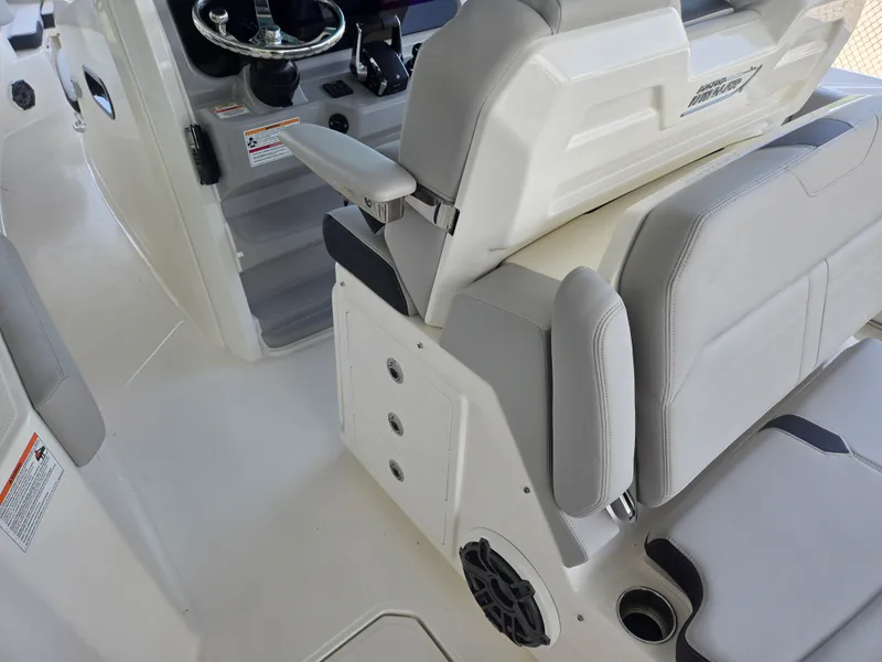 Slide: The Image of Boston Whaler 330 Outrage 2027 - 9