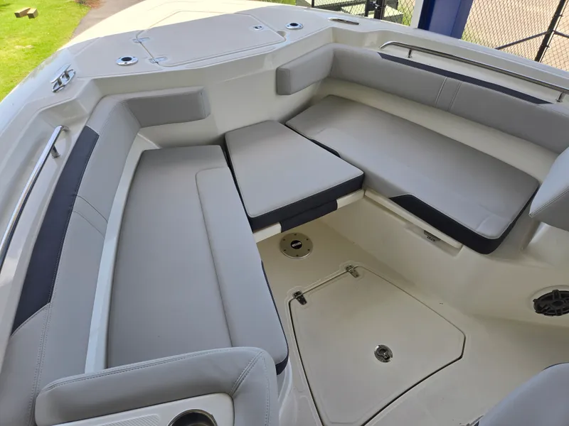 Slide: The Image of Boston Whaler 330 Outrage 2027 - 22