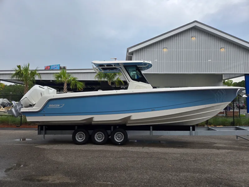 Slide: The Image of Boston Whaler 330 Outrage 2027 - 25