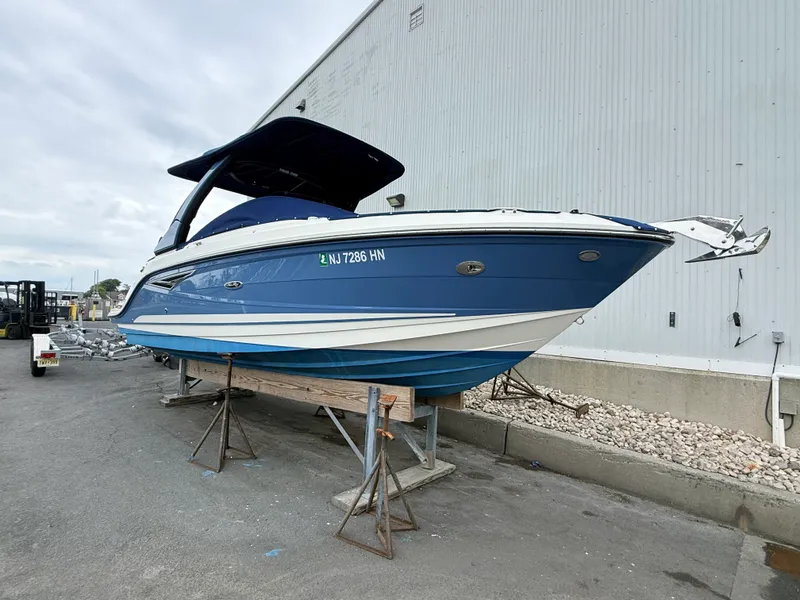 Slide: The Image of Sea Ray 250 SLX 2020 - 1