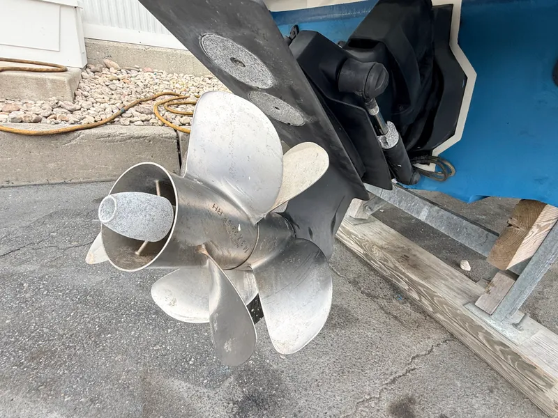 Slide: The Image of Sea Ray 250 SLX 2020 - 6