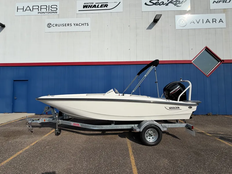 Slide: The Image of Boston Whaler 160 Super Sport 2027 - 1