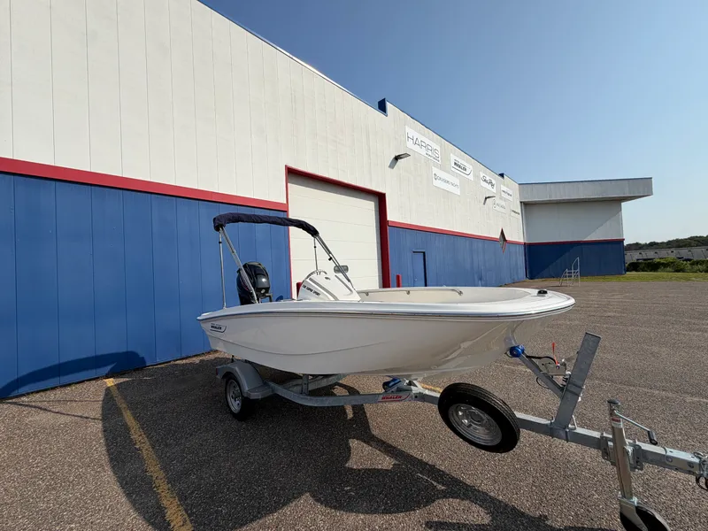The Image of Boston Whaler 130 Super Sport 2027 - 0