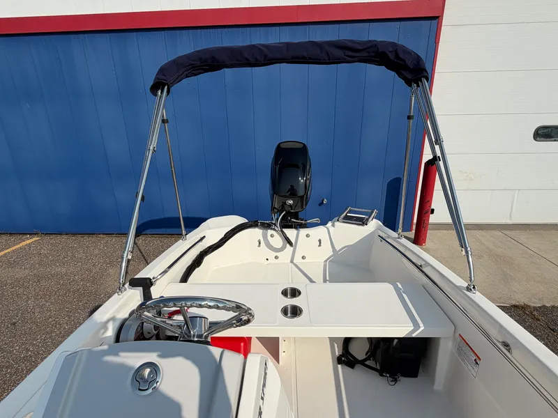 Slide: The Image of Boston Whaler 130 Super Sport 2027 - 15