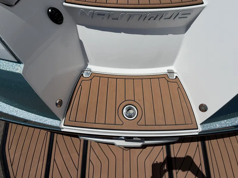 Slide: The Image of Nautique Super Air Nautique G25 2019 - 11