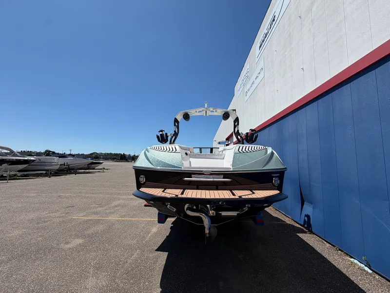 Slide: The Image of Nautique Super Air Nautique G25 2019 - 5