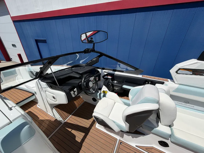 Slide: The Image of Nautique Super Air Nautique G25 2019 - 37