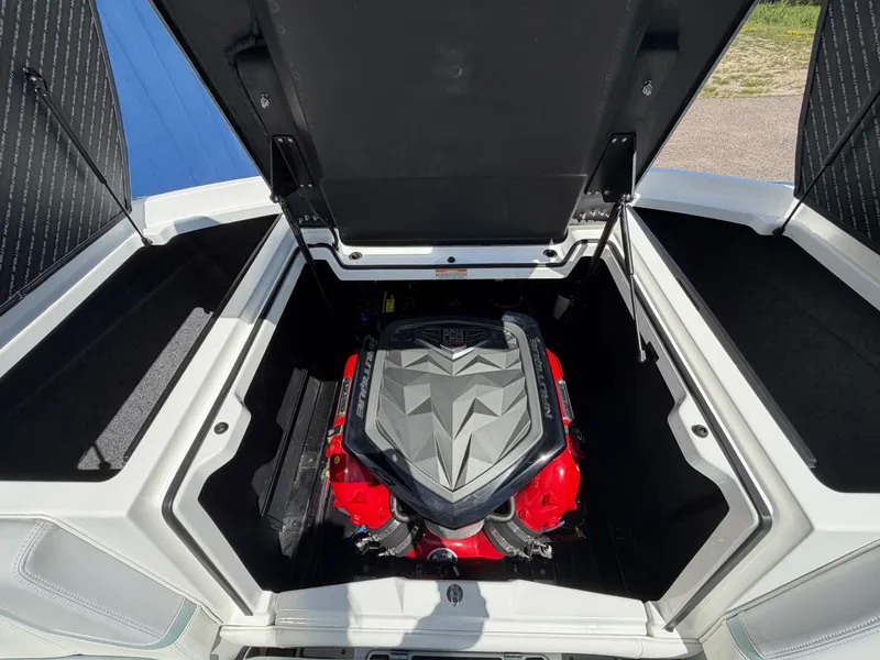 Slide: The Image of Nautique Super Air Nautique G25 2019 - 21