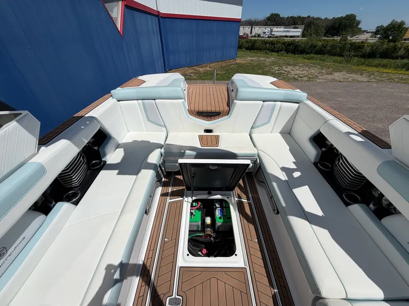 Slide: The Image of Nautique Super Air Nautique G25 2019 - 22