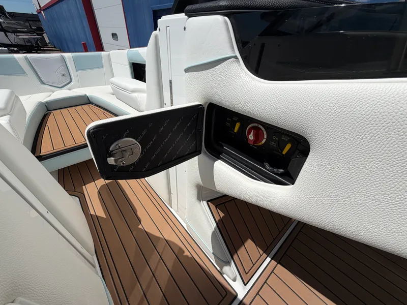 Slide: The Image of Nautique Super Air Nautique G25 2019 - 46