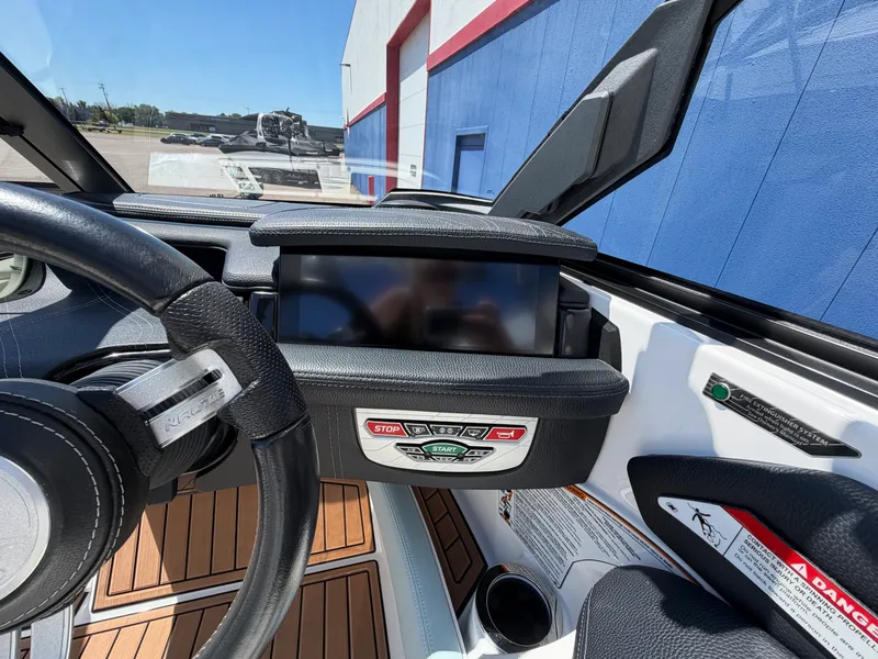 Slide: The Image of Nautique Super Air Nautique G25 2019 - 40