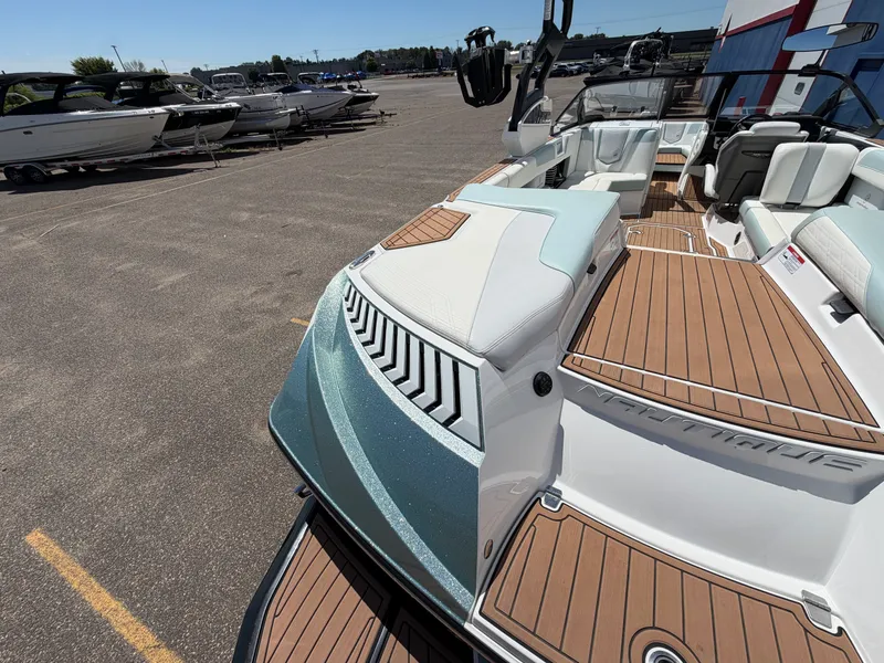 Slide: The Image of Nautique Super Air Nautique G25 2019 - 8