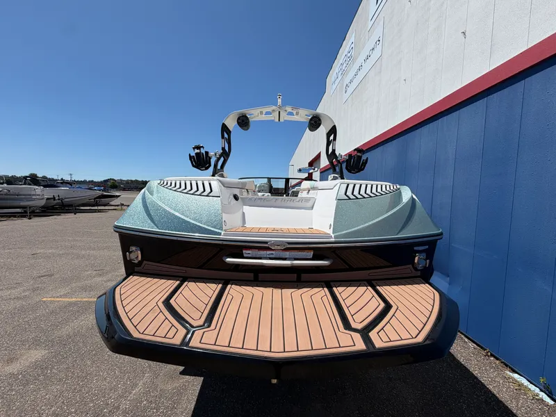Slide: The Image of Nautique Super Air Nautique G25 2019 - 7