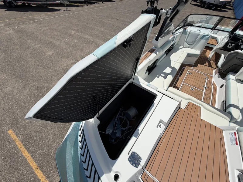 Slide: The Image of Nautique Super Air Nautique G25 2019 - 9