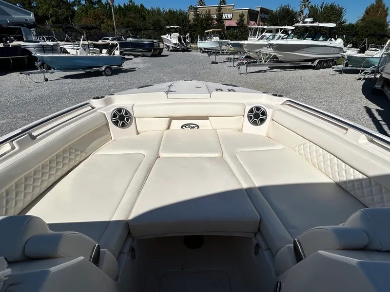 Slide: The Image of Grady-White Freedom 285 2026 - 22